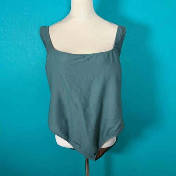 J. Crew Green Ribbed Sleeveless Scoop Back Sleeveless Bodysuit Padded Size 22 - Picture 1 of 5